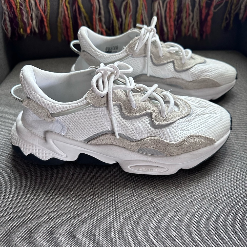 Adidas Ozweego size 5 big kids (fits size 6 women)